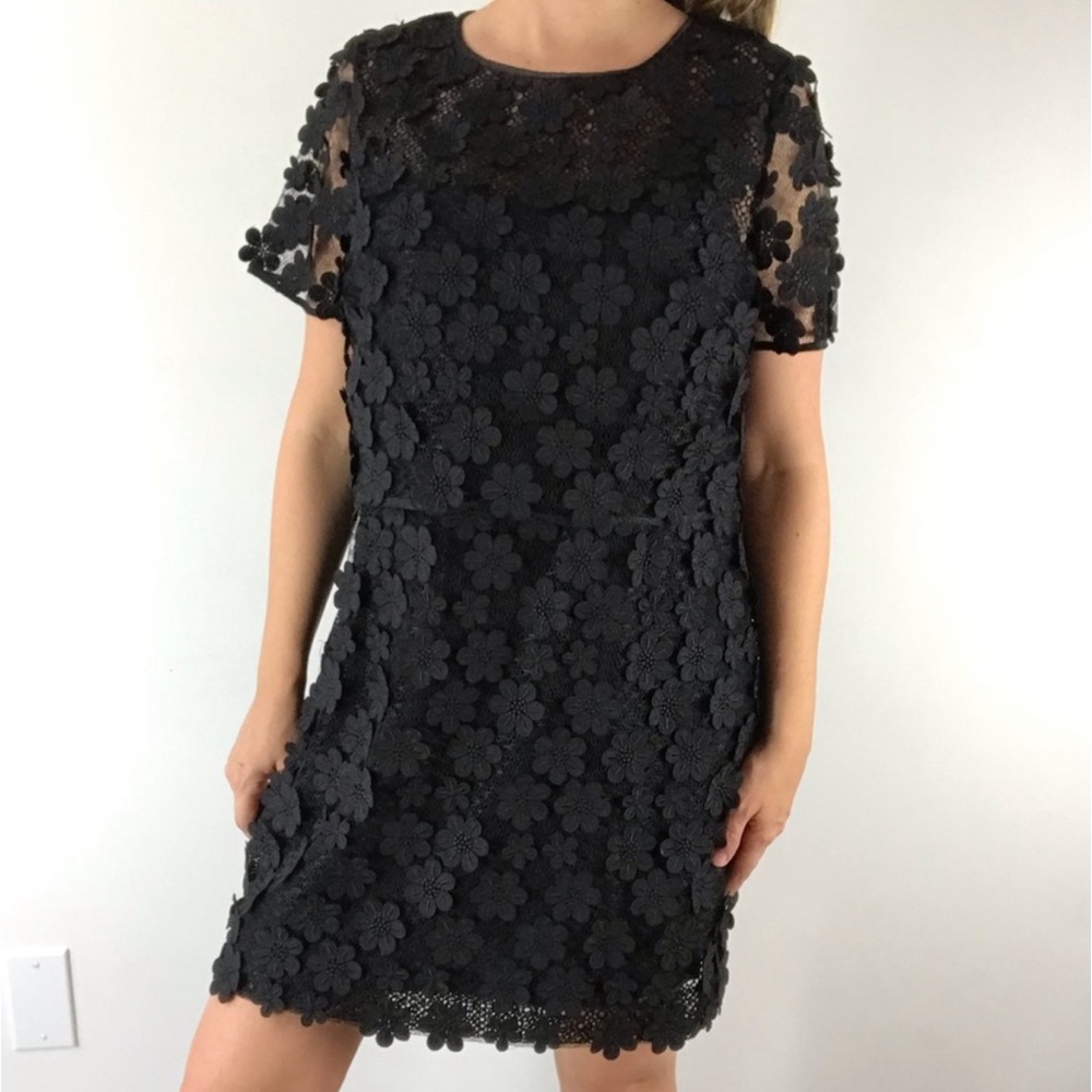 RICKIE FREEMAN for TERI JON Black Floral Crochet Cocktail Dress